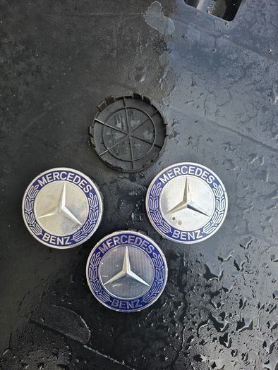Mercedes centre wheel caps