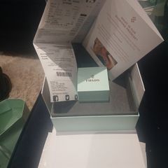 Engagement Ring Brand New Stunning Absolutely No Offers