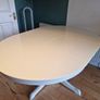 round table Image 6