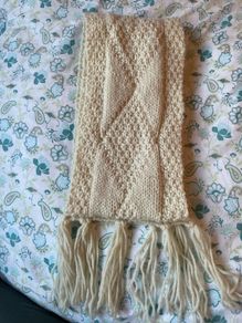Vintage John Molloy 100% wool hand knit Aran cream scarf