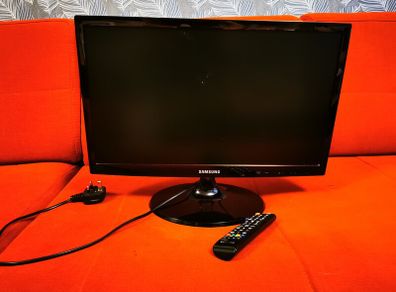 Samsung 22" HDTV/Monitor with remote