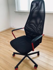 Office / gaming chair
