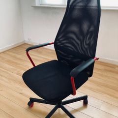Office / gaming chair