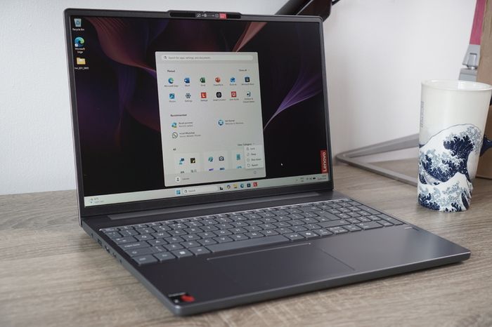 Lenovo IdeaPad Slim 3 15.3" | Snapdragon X | 16GB | 256GB | Premium Care Warranty