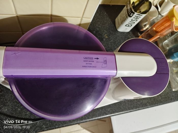 Household Items Bundle : TV, Air Fryer, Gym Set, Kitchen Appliances