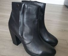 Leather Ankle Boots Size Uk 7 ( Eu 40)