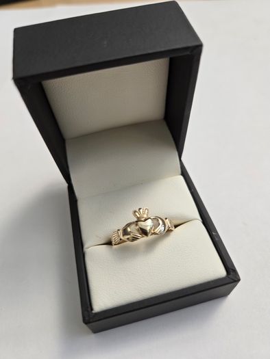 9ct Yellow Gold Claddagh Ring