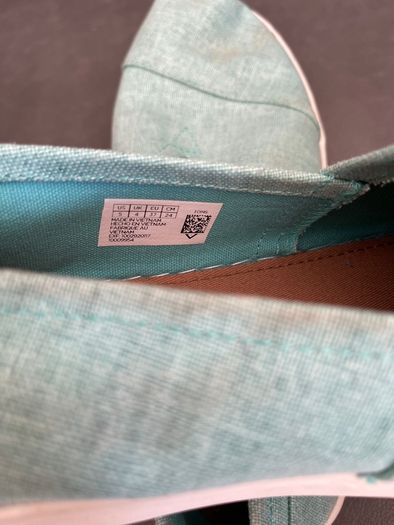 TOMS mint shoes size uk 4