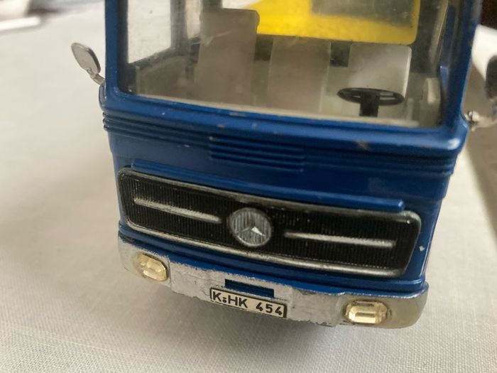 Dinky / Meccano 917. Mercedes truck and trailer. LP1920.