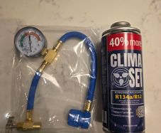 Air-con refill R134a refrigerant gas