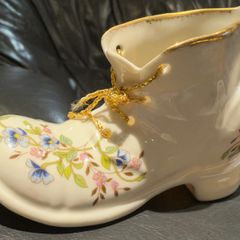Cre Irish Porcelain Boot Flowers Vines Delicate. Irish Porcelain