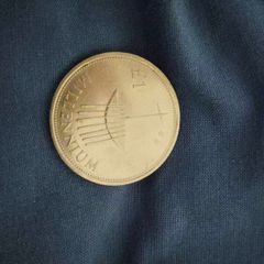 2000 millennium 1 pound old Irish rare coin