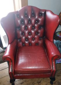 Sofa and matching armchairs - Priced to sell