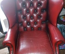 Sofa and matching armchairs - Priced to sell