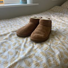 Australian UGG Men's Sheepskin Ankle Boot Size UK9/EUR43