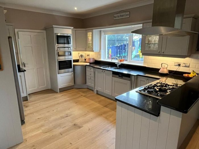 Kitchen & Utility for sale- Urgent!