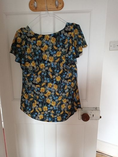 Wallis Top size 10