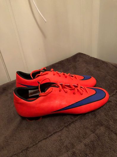 Nike mercurial boots
