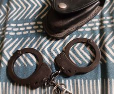hand cuffs