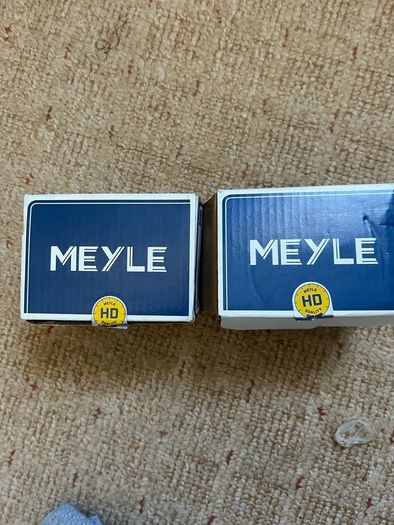 mount control arm bushing left + right