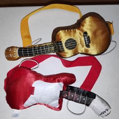 Bild -A -Bear Workshop 2 plush guitars