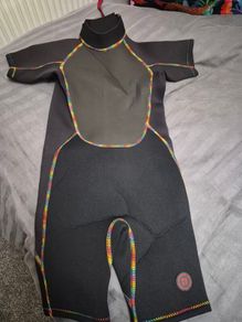kids wetsuit