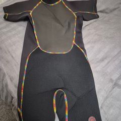 kids wetsuit
