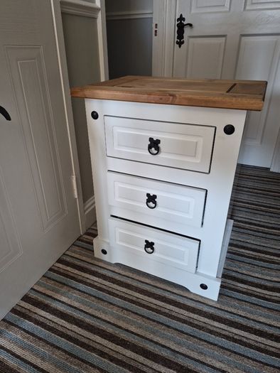 bedroom locker