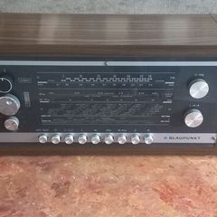 Vintage Blaupunkt radio with extra Bass speaker works and sounds great
