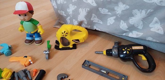 Handy Manny toys and workshop tools bundle