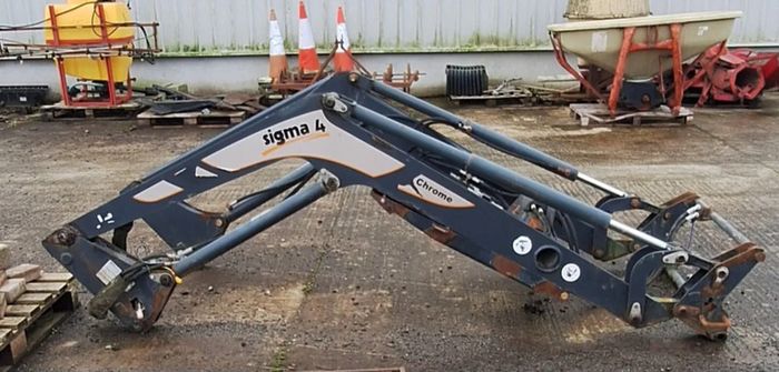 Sigma 4 Chrome front loader with mounting brackets