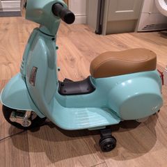 Kids Ride-on Vespa Scooter