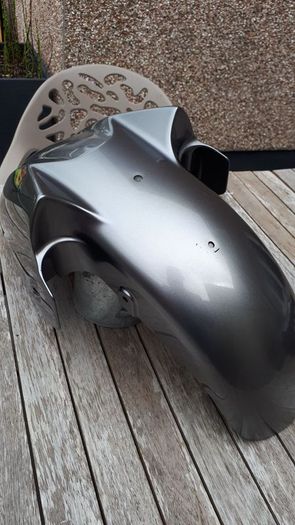 2009 Suzuki burgmann front mudguard- Excellent condition.