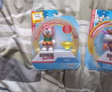 Classic Amy Sonic the Hedgehog figure