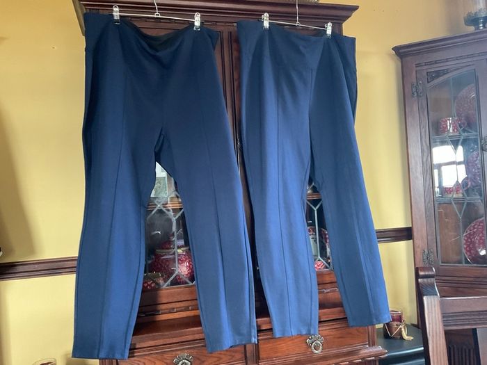 NEW FINAL REDUCTION. navy pull up casual trousers  from Style & Co. USA Size 3X which will fit 26/28.   Length from waist to hemline is 40 inches