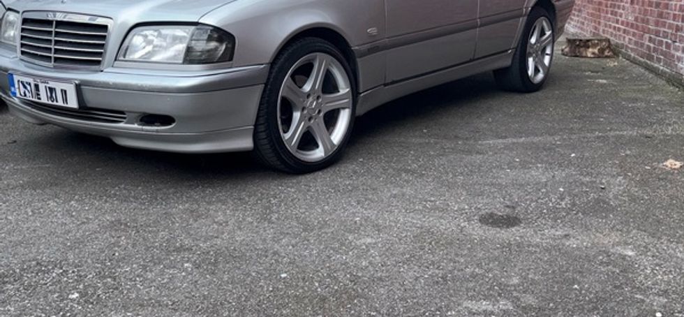 2000 Mercedes-benz C-class x2