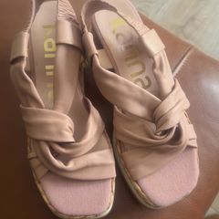 Kanna @ Arnotts size 7 BNWOT low heel soft leather nude wedges