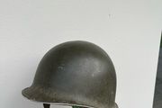 US WW2 McCord 1942 Fixed bale rear seam M1 helmet with Vietnam P64 liner