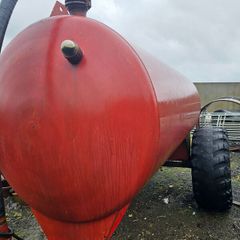 1300 gallon tanker