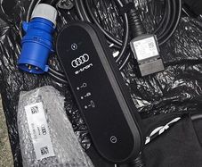 7 kV Brand New Original Audi etron Charging Cable portable EV Charger