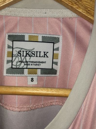 Siksilk top (size 8)