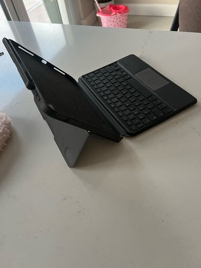 smart keyboard for iPad