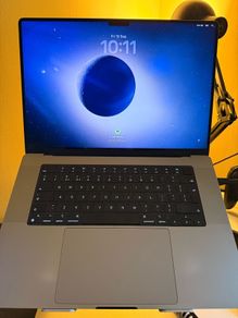 M1 Mac Book Pro 16GB 10 Core