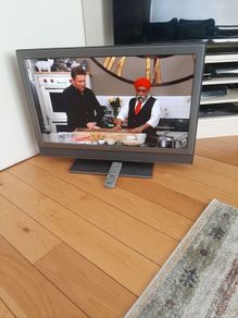Sony Tv 37" Lcd.