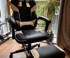 Gaming chair