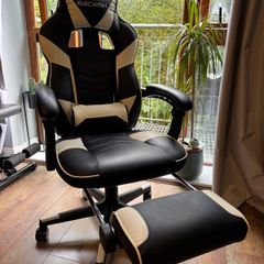 Gaming chair