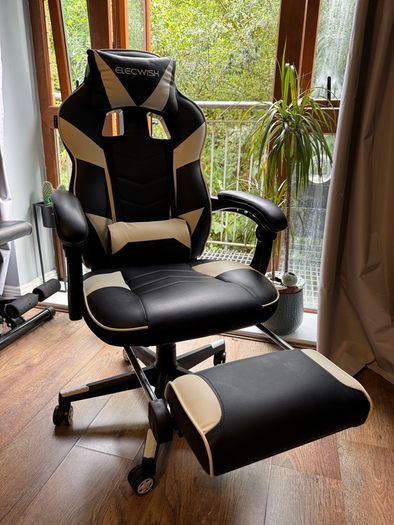 Gaming chair