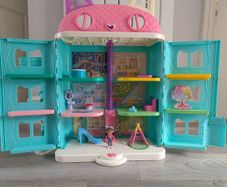 Gabbys Dollhouse Purrfect Playset with Figures and Accessories