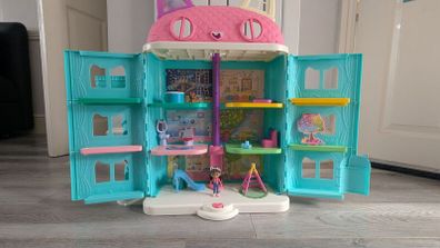 Gabbys Dollhouse Purrfect Playset with Figures and Accessories