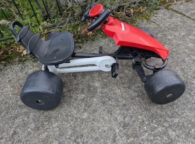 Kids pedal go-kart